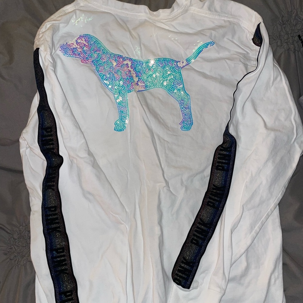 VS Pink Bundle various sizes please see pictures and ask all questions before
